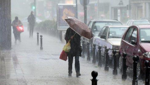 РХМЗ СЕ ХИТНО ОГЛАСИО: Србија на удару пљускова и јаког ветра, у овим деловима ће бити најгоре