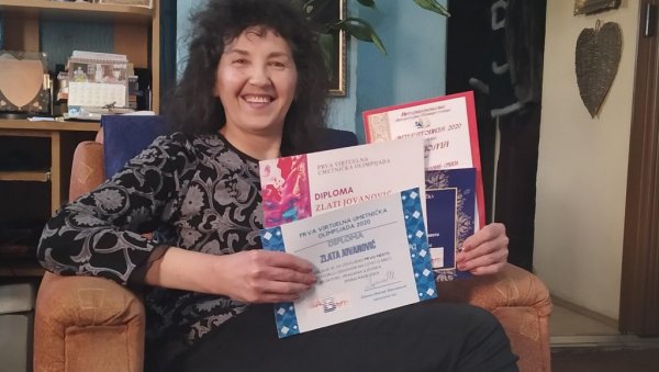 ОСВОЈИЛА СТОТИНУ НАГРАДА НА ВИРТУЕЛНИМ ПОЕТСКИМ ФЕСТИВАЛИМА: Параћинка Злата Јовановић надахнуће пронашла у интернет свету ОСВОЈИЛА СТОТИНУ НАГРАДА НА ВИРТУЕЛНИМ ПОЕТСКИМ ФЕСТИВАЛИМА: Параћинка Злата Јовановић надахнуће пронашла у интернет свету