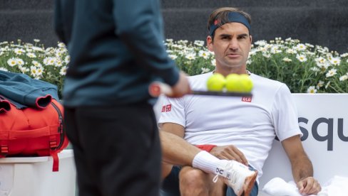 OVO RODŽER FEDERER? NEMOGUĆE! Navijači Novaka Đokovića dele ovaj snimak (VIDEO) OVO RODŽER FEDERER? NEMOGUĆE! Navijači Novaka Đokovića dele ovaj snimak (VIDEO)