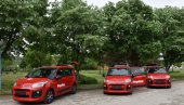 STIGLA TRI POLOVNA VOZILA: Obnovljen vozni park JP „Vodovod“ Leskovac STIGLA TRI POLOVNA VOZILA: Obnovljen vozni park JP „Vodovod“ Leskovac