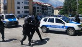 УХАПШЕНИ ЧЛАНОВИ ЕЛЕЗОВЕ ГРУПЕ: Умешани у више тешких кривичних дела? УХАПШЕНИ ЧЛАНОВИ ЕЛЕЗОВЕ ГРУПЕ: Умешани у више тешких кривичних дела?