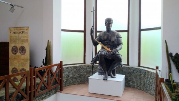 ИСТОРИЈСКА РУТА КРОЗ 10 ГРАДОВА: Археолошки институт припрема студију за пројекат Путевима римских императора (ФОТО) ИСТОРИЈСКА РУТА КРОЗ 10 ГРАДОВА: Археолошки институт припрема студију за пројекат Путевима римских императора (ФОТО)