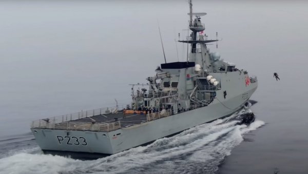 ЛЕТЕЋИ КРАЉЕВСКИ МАРИНЦИ: Британска морнарица тестирала футуристичку технологију (ВИДЕО) ЛЕТЕЋИ КРАЉЕВСКИ МАРИНЦИ: Британска морнарица тестирала футуристичку технологију (ВИДЕО)