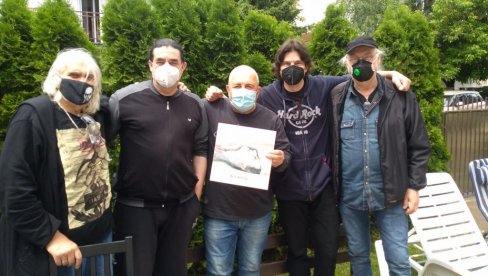 PRVI SUSRET POSLE SMRTI MIŠE: Bora Đorđević tajno se sastao sa ostatkom Riblje čorbe PRVI SUSRET POSLE SMRTI MIŠE: Bora Đorđević tajno se sastao sa ostatkom Riblje čorbe