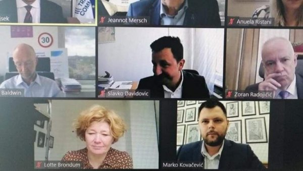 СПОРИЈА ВОЖЊА У БЛИЗИНИ ШКОЛА: Марко Ковачевић на конференцији поводом УН недеље безбедности на путевима СПОРИЈА ВОЖЊА У БЛИЗИНИ ШКОЛА: Марко Ковачевић на конференцији поводом УН недеље безбедности на путевима