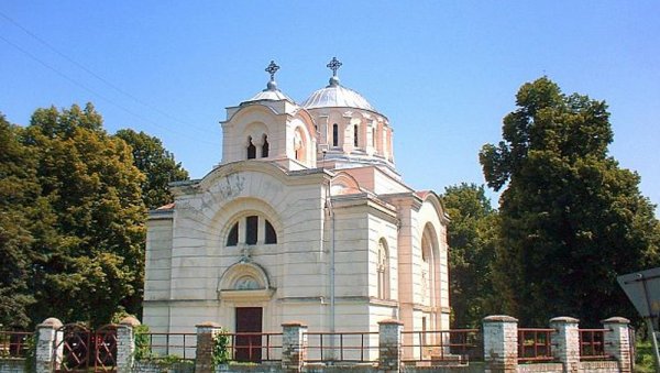ОПЉАЧКАЛИ ЦРКВУ У ДЕБЕЉАЧИ: Украдени новац и наруквице полиција вратила православној богомољи ОПЉАЧКАЛИ ЦРКВУ У ДЕБЕЉАЧИ: Украдени новац и наруквице полиција вратила православној богомољи