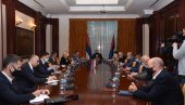 ДОБРЕ ВЕСТИ ЗА ГРАЂАНЕ РС Вишковић: Свим радницима биће повећане плате! ДОБРЕ ВЕСТИ ЗА ГРАЂАНЕ РС Вишковић: Свим радницима биће повећане плате!