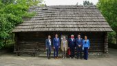 ЧУВАЈУ ИДЕНТИТЕТ И ОБИЧАЈЕ: Сарадња Кикинде са градовима у РС