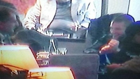ШТА ЈЕ ЧУМЕ РАДИО СА ВЕЉОМ НЕВОЉОМ? Ево шта се крије иза сусрета Бухе и Беливука, фотографија узбунила јавност (ФОТО) ШТА ЈЕ ЧУМЕ РАДИО СА ВЕЉОМ НЕВОЉОМ? Ево шта се крије иза сусрета Бухе и Беливука, фотографија узбунила јавност (ФОТО)