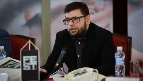 НА ПРЕДСТАВЕ САМО ПРОВЕРЕНИ: Од јесени би у театар и биоскопе могли само вакцинисани гледаоци или са негативним тестом НА ПРЕДСТАВЕ САМО ПРОВЕРЕНИ: Од јесени би у театар и биоскопе могли само вакцинисани гледаоци или са негативним тестом