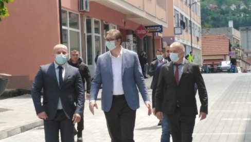 ФАП ЋЕ ОПСТАТИ - Вучић: За бивше раднике наћи друго решење ФАП ЋЕ ОПСТАТИ - Вучић: За бивше раднике наћи друго решење