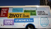 УЗ ВАКЦИНУ И КАРТЕ ЗА ЕГЗИТ: Мобилни пункт за вакцинацију за викенд у центру Новог Сада УЗ ВАКЦИНУ И КАРТЕ ЗА ЕГЗИТ: Мобилни пункт за вакцинацију за викенд у центру Новог Сада