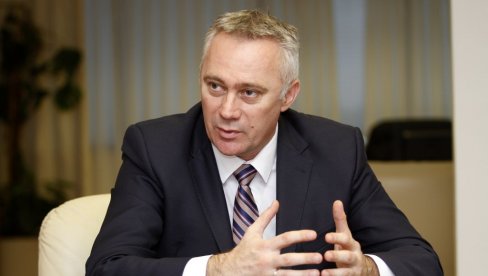 ДОГОДИНЕ ВЕЋИ АГРАРНИ БУЏЕТ: Министар Пашалић најавио већа издвајања ДОГОДИНЕ ВЕЋИ АГРАРНИ БУЏЕТ: Министар Пашалић најавио већа издвајања