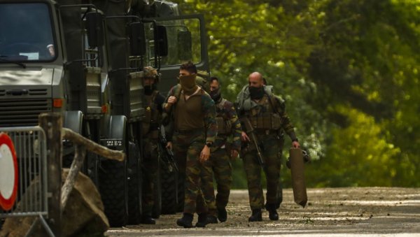 БЕЛГИЈА ИЗВЕЛА ВОЈНИКЕ НА УЛИЦЕ: Појачан надзор јеврејских институција у Бриселу и Антверпену