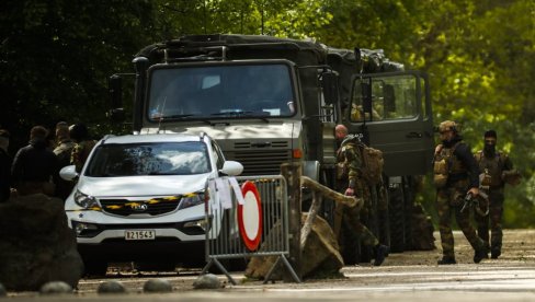 UHAPŠEN OSUMNJIČENI ZA PRETNJE UBISTVOM PREMIJERA: Bivši belgijski vojnik priveden u Norveškoj UHAPŠEN OSUMNJIČENI ZA PRETNJE UBISTVOM PREMIJERA: Bivši belgijski vojnik priveden u Norveškoj
