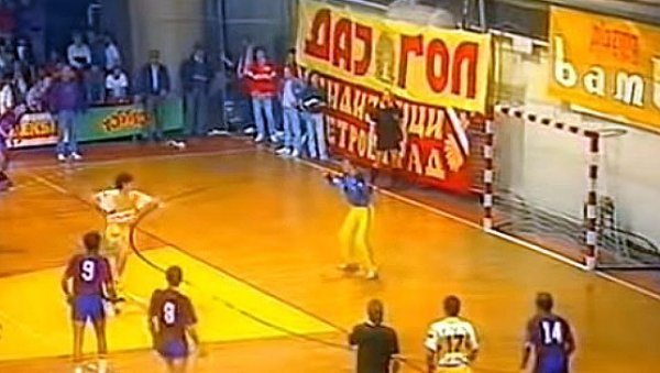 СПЕКТАКЛ У МЕДИСОНУ ЗА НЕЗАБОРАВ: Пред пет хиљада душа, 5. маја 1991. у финалу Купа шампиона пала славна Барселона СПЕКТАКЛ У МЕДИСОНУ ЗА НЕЗАБОРАВ: Пред пет хиљада душа, 5. маја 1991. у финалу Купа шампиона пала славна Барселона