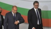 ВУЧИЋ РАЗГОВАРАО СА РУМЕНОМ РАДЕВИМ: Главна тема енергетика - прихватио позив на отварање гасног интерконектора између Бугарске и Грчке