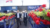 ГРАД ОТВОРИО ВРАТА ЗА БРОДОВЕ И ТУРИСТЕ: У Новом Саду отворен обновљен путнички терминал ГРАД ОТВОРИО ВРАТА ЗА БРОДОВЕ И ТУРИСТЕ: У Новом Саду отворен обновљен путнички терминал