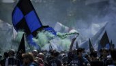 ЛУДИЛО ИСПРЕД ЂУЗЕПЕ МЕАЦЕ: На хиљаде навијача Интера слави Скудето (ФОТО) (ВИДЕО) ЛУДИЛО ИСПРЕД ЂУЗЕПЕ МЕАЦЕ: На хиљаде навијача Интера слави Скудето (ФОТО) (ВИДЕО)
