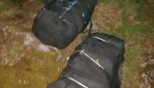 УХАПШЕНИ АЛБАНЦИ СА 40 КИЛОГРАМА СКАНКА: Осујећен покушај увоза дроге у Црну Гору УХАПШЕНИ АЛБАНЦИ СА 40 КИЛОГРАМА СКАНКА: Осујећен покушај увоза дроге у Црну Гору