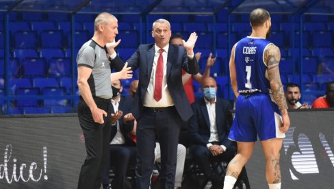 ZVEZDA IZAŠLA SA DOKAZIMA: Evo kako su crveno-beli opljačkani u Podgorici (VIDEO) ZVEZDA IZAŠLA SA DOKAZIMA: Evo kako su crveno-beli opljačkani u Podgorici (VIDEO)