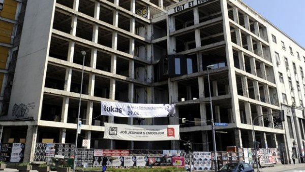 ОБНОВА БЕОБАНКЕ НА ЛЕТО? Здање у Бранковој на Зеленом Венцу добило новог власника ОБНОВА БЕОБАНКЕ НА ЛЕТО? Здање у Бранковој на Зеленом Венцу добило новог власника