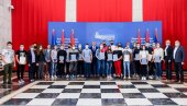 ВОЈВОДИНА ДОДЕЛИЛА СТИПЕНДИЈЕ: Помоћ најперскетивнијим младим спортистима ВОЈВОДИНА ДОДЕЛИЛА СТИПЕНДИЈЕ: Помоћ најперскетивнијим младим спортистима