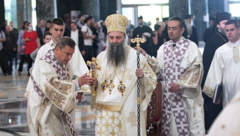 JEDINSTVO CRKVE JE NEPOVREDIVO: Patrijarh Porfirije održao besedu, podsetio šta je najvažnije JEDINSTVO CRKVE JE NEPOVREDIVO: Patrijarh Porfirije održao besedu, podsetio šta je najvažnije
