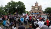 КУРТИ ТРАЖИ СВОГ МИРАША: Власти лажне државе по Миловом рецепту ударају на СПЦ КУРТИ ТРАЖИ СВОГ МИРАША: Власти лажне државе по Миловом рецепту ударају на СПЦ