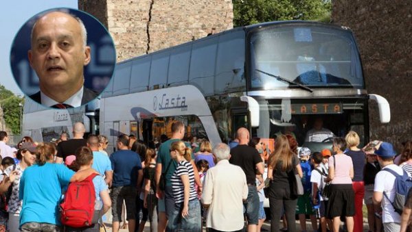НА ЧЕКАЊУ ЕКСКУРЗИЈЕ ВРЕДНЕ 20 МИЛИОНА: Национална асоцијација туристичких агенција Србије тражи одобравање ђачких путовања НА ЧЕКАЊУ ЕКСКУРЗИЈЕ ВРЕДНЕ 20 МИЛИОНА: Национална асоцијација туристичких агенција Србије тражи одобравање ђачких путовања