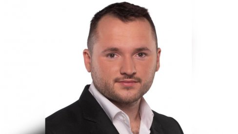 НАСТАВЉАЈУ СЕ НАПАДИ НА СДСС! Десница на челу са Бујанецом пред изборе удара на Рајка Обрадовића НАСТАВЉАЈУ СЕ НАПАДИ НА СДСС! Десница на челу са Бујанецом пред изборе удара на Рајка Обрадовића