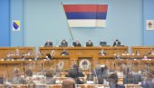 ИЗА ПРЕДЛОГА СТАЛИ СВИ ПОСЛАНИЧКИ КЛУБОВИ: На дневном реду посебне седнице НСРС две тачке, заседање затворено