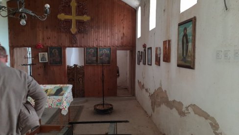 OGLASILA SE KANCELARIJA ZA KIM: Novi udar na Srbe - Na Kosmetu oskrnavljena još jedna crkva (FOTO) OGLASILA SE KANCELARIJA ZA KIM: Novi udar na Srbe - Na Kosmetu oskrnavljena još jedna crkva (FOTO)