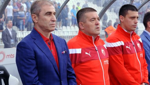 БОШКО ЂУРОВСКИ ЗА НОВОСТИ О МЕЧУ СА ЛАЈПЦИГОМ: Ова Звезда улива наду БОШКО ЂУРОВСКИ ЗА НОВОСТИ О МЕЧУ СА ЛАЈПЦИГОМ: Ова Звезда улива наду
