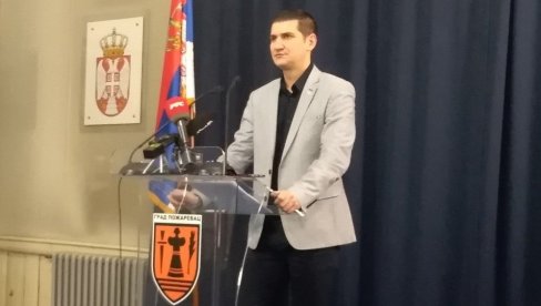 PUNE INDUSTRIJSKU ZONU: Investitori iz braničeva kupili osam građevinskih parcela u Požarevcu PUNE INDUSTRIJSKU ZONU: Investitori iz braničeva kupili osam građevinskih parcela u Požarevcu