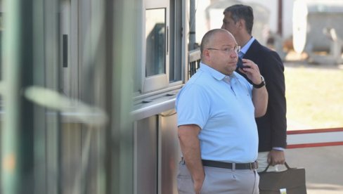НА ВЕЋИНУ ПИТАЊА НИЈЕ ИМАО ОДГОВОР: Бивши потпредседник ФК Партизан Владимир Вулетић неколико сати саслушаван у просторијама СБПОК НА ВЕЋИНУ ПИТАЊА НИЈЕ ИМАО ОДГОВОР: Бивши потпредседник ФК Партизан Владимир Вулетић неколико сати саслушаван у просторијама СБПОК