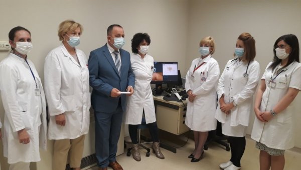 РАНО ОТКРИВАЊЕ РАКА КОЖЕ: Бијељинска болница набавила најсавременији дермоскоп РАНО ОТКРИВАЊЕ РАКА КОЖЕ: Бијељинска болница набавила најсавременији дермоскоп