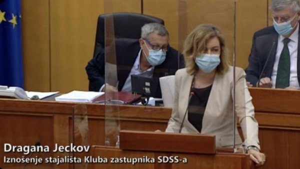 Јецков: Тражимо да имамо српску редакцију на ХРТ-у, као што то имају Хрвати у Војводини! Јецков: Тражимо да имамо српску редакцију на ХРТ-у, као што то имају Хрвати у Војводини!