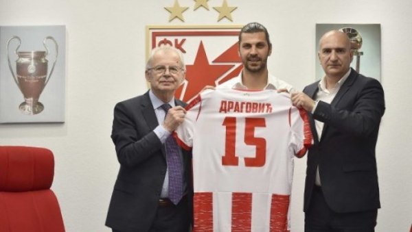 ДРАГОВИЋ ИСПУНИО ДЕДИН САН: Он је сада најсрећнији! Једва чекам да играм пред пуном Мараканом ДРАГОВИЋ ИСПУНИО ДЕДИН САН: Он је сада најсрећнији! Једва чекам да играм пред пуном Мараканом