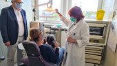 ПРЕВЕНТИВНИ ПРЕГЛЕДИ: У Врању прегледано 30 деце из мигрантског центра ПРЕВЕНТИВНИ ПРЕГЛЕДИ: У Врању прегледано 30 деце из мигрантског центра