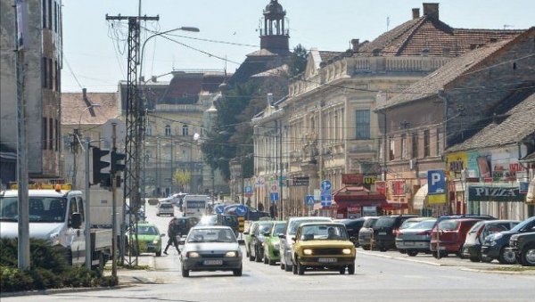 ЗРЕЊАНИН ЈЕ ЧЕТВРТИ ВОЈВОЂАНСКИ ГРАД СА НАЈВЕЋИМ ПЛАТАМА: Испредсу само Нови Сад, Вршац и Панчево ЗРЕЊАНИН ЈЕ ЧЕТВРТИ ВОЈВОЂАНСКИ ГРАД СА НАЈВЕЋИМ ПЛАТАМА: Испредсу само Нови Сад, Вршац и Панчево