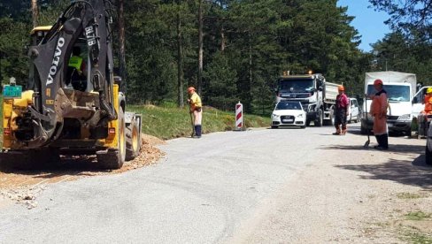 PRODUŽENI RADOVI NA REHABILITACIJI PUTA: U fokusu deonica od Kladova do Đerdapa i tunel Grza PRODUŽENI RADOVI NA REHABILITACIJI PUTA: U fokusu deonica od Kladova do Đerdapa i tunel Grza