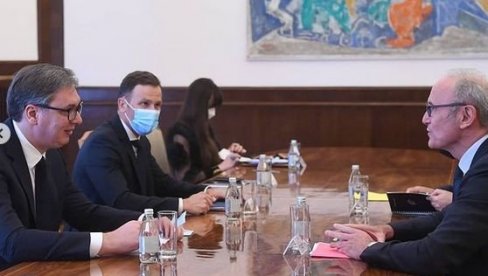 ВУЧИЋ СА ФАЛКОНИЈЕМ: Председник са француским амбасадором о билатералним односима, дијалогу Београда и Приштине ВУЧИЋ СА ФАЛКОНИЈЕМ: Председник са француским амбасадором о билатералним односима, дијалогу Београда и Приштине