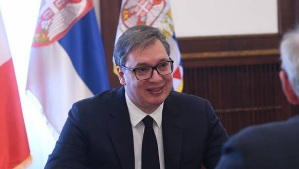 ВУЧИЋЕВА ПОРУКА МИТРОПОЛИТУ ЈОАНИКИЈУ: Да у здрављу, мудрости и храбрости дуго и успешно будете духовни пастир! ВУЧИЋЕВА ПОРУКА МИТРОПОЛИТУ ЈОАНИКИЈУ: Да у здрављу, мудрости и храбрости дуго и успешно будете духовни пастир!