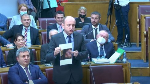 PROBISVET FORMIRAO VLADU? Knežević: Krivokapiću, kod vas je sve slučajno PROBISVET FORMIRAO VLADU? Knežević: Krivokapiću, kod vas je sve slučajno
