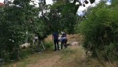 ДОКАЗИ ЈОШ БЕЖЕ ОД ПОЛИЦИЈЕ: Десет месеци после свирепе ликвидације супружника ДОКАЗИ ЈОШ БЕЖЕ ОД ПОЛИЦИЈЕ: Десет месеци после свирепе ликвидације супружника