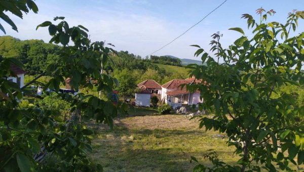 ОАЗА НА ДЕДОВИНИ: У селу Венчане код Аранђеловца ускоро дневни боравак за особе са аутизмом ОАЗА НА ДЕДОВИНИ: У селу Венчане код Аранђеловца ускоро дневни боравак за особе са аутизмом