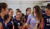JOŠ VOLI ODBOJKU: Tatjana Matić zaigrala pa okačila snimak na društvenim mrežama JOŠ VOLI ODBOJKU: Tatjana Matić zaigrala pa okačila snimak na društvenim mrežama