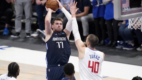 BRUTALNI LUKA DONČIĆ IZREŠETAO KLIPERSE: Slovenac se igrao sa rivalom, to nije bilo dovoljno za Dalas (VIDEO) BRUTALNI LUKA DONČIĆ IZREŠETAO KLIPERSE: Slovenac se igrao sa rivalom, to nije bilo dovoljno za Dalas (VIDEO)