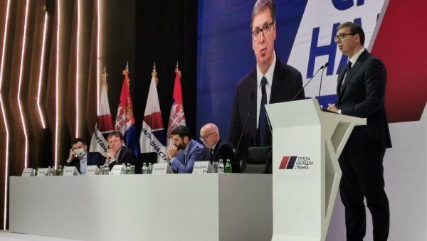 ВУЧИЋ НА СЕДНИЦИ ГО СНС: Неће у Србији одлучивати странци и амбасадори, Србија ће да се пита! (ФОТО/ВИДЕО) ВУЧИЋ НА СЕДНИЦИ ГО СНС: Неће у Србији одлучивати странци и амбасадори, Србија ће да се пита! (ФОТО/ВИДЕО)